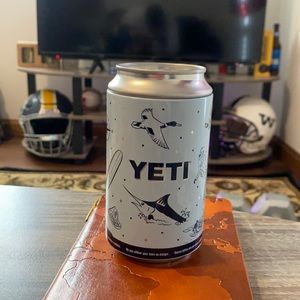Yeti stash can